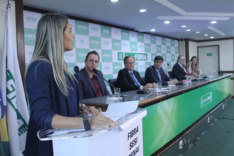 Representantes dos setores público e privado discutem compras governamentais